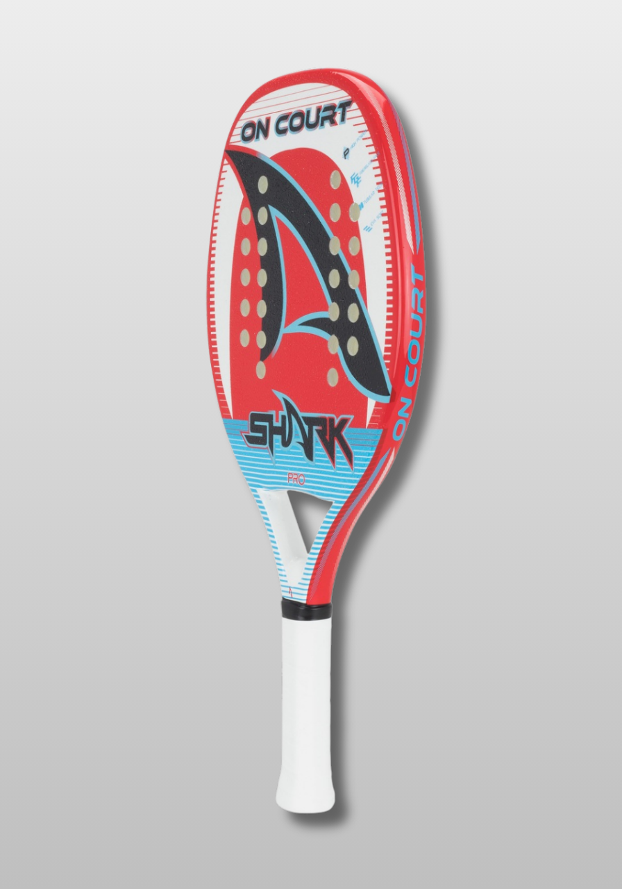 SHARK RAQUETE BT ON COURT